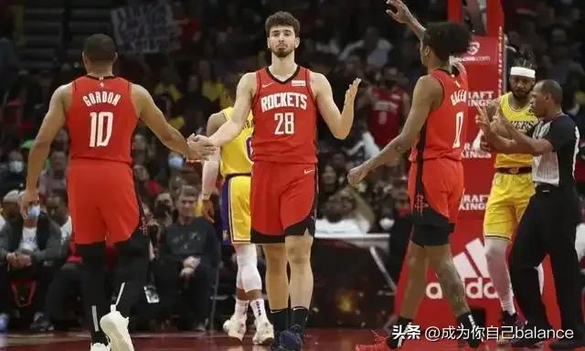 巴特勒爆冷击败加拿大队，战术调整引爆全场！