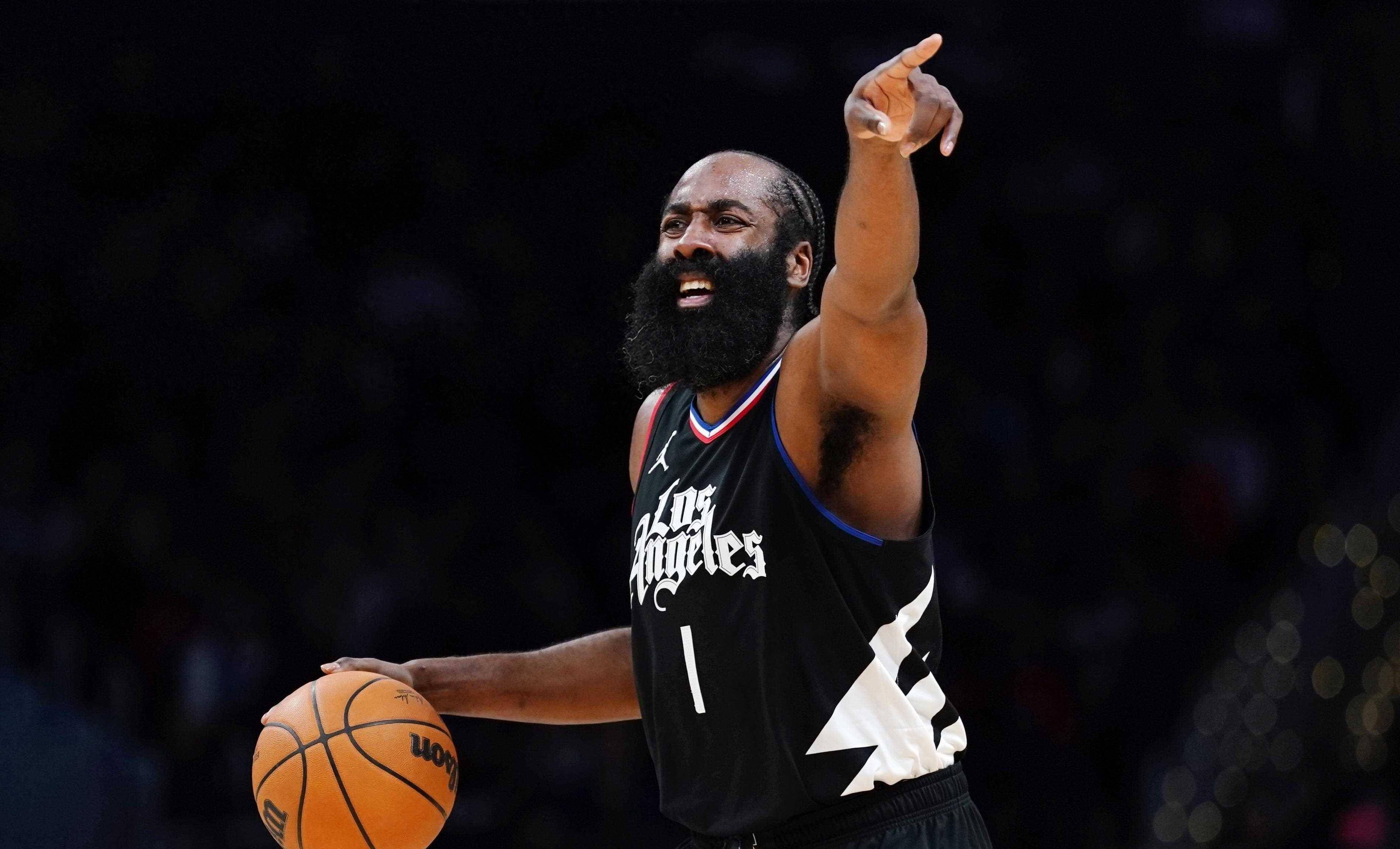 包含哈登迎来十五赛季高光表现，勇士球迷沸腾！的词条