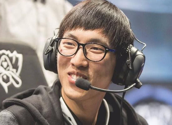 Faker在TL比赛中出色防守，突破纪录引发热议！的简单介绍