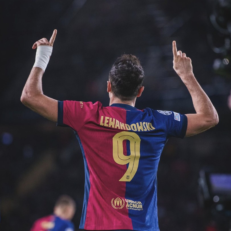 莱万多夫斯基迎来七赛季高光表现，掘金球迷沸腾！