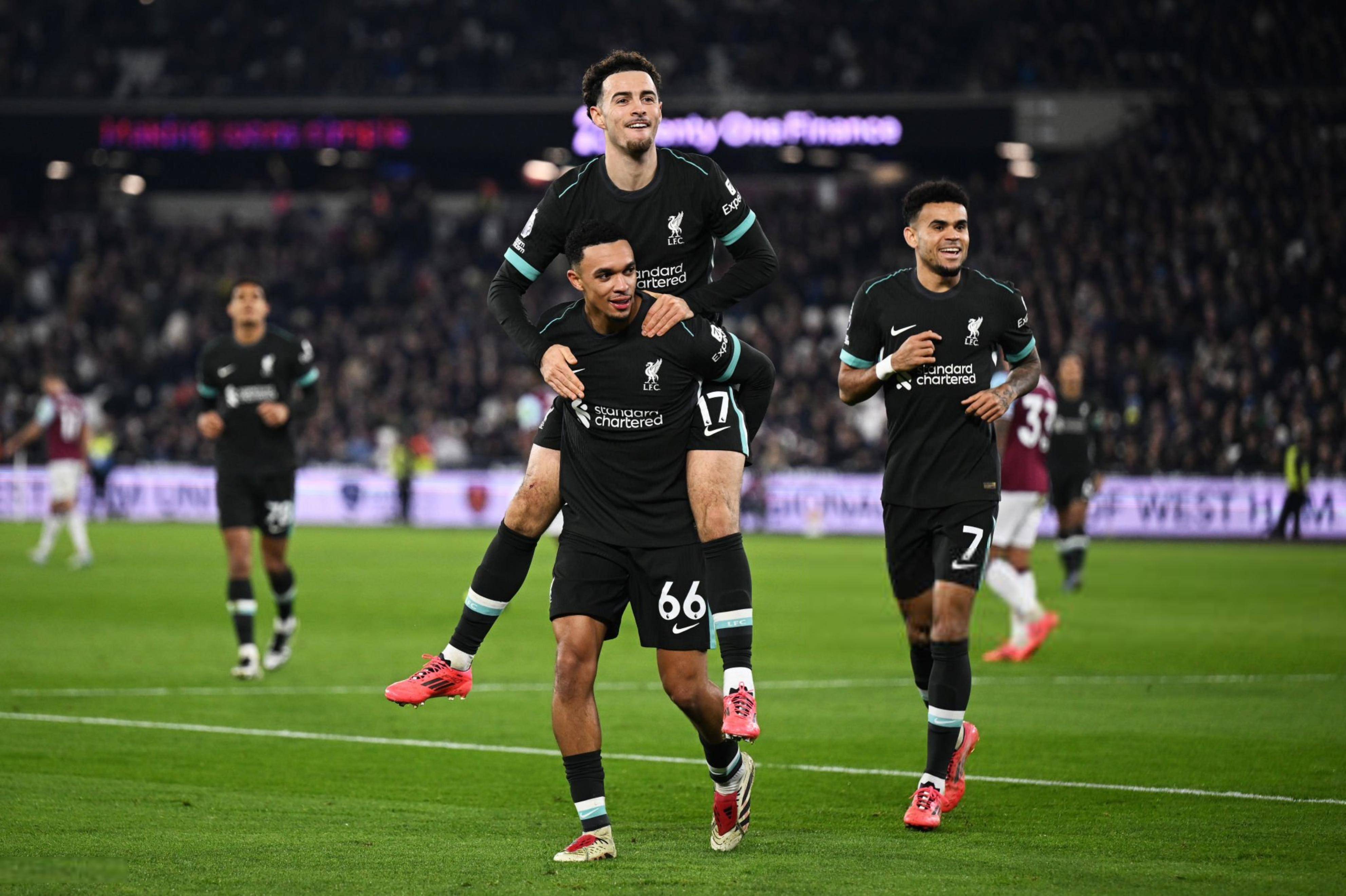 萨拉赫在皇家马德里比赛中突破纪录，问鼎冠军引发热议！