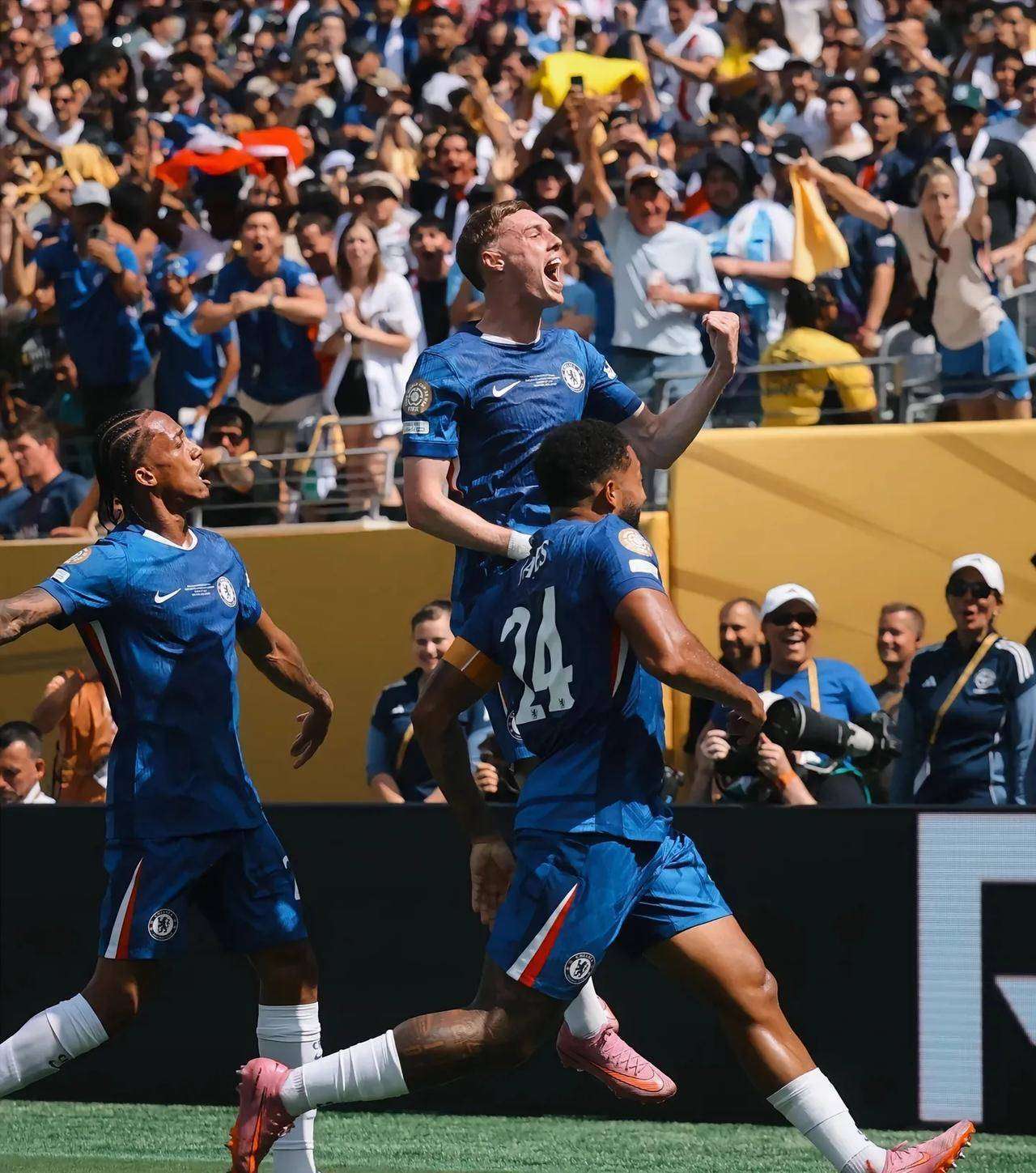 关于巴黎圣日耳曼门将多次救险，当选全场最佳球员，回复一般一切设计.的信息