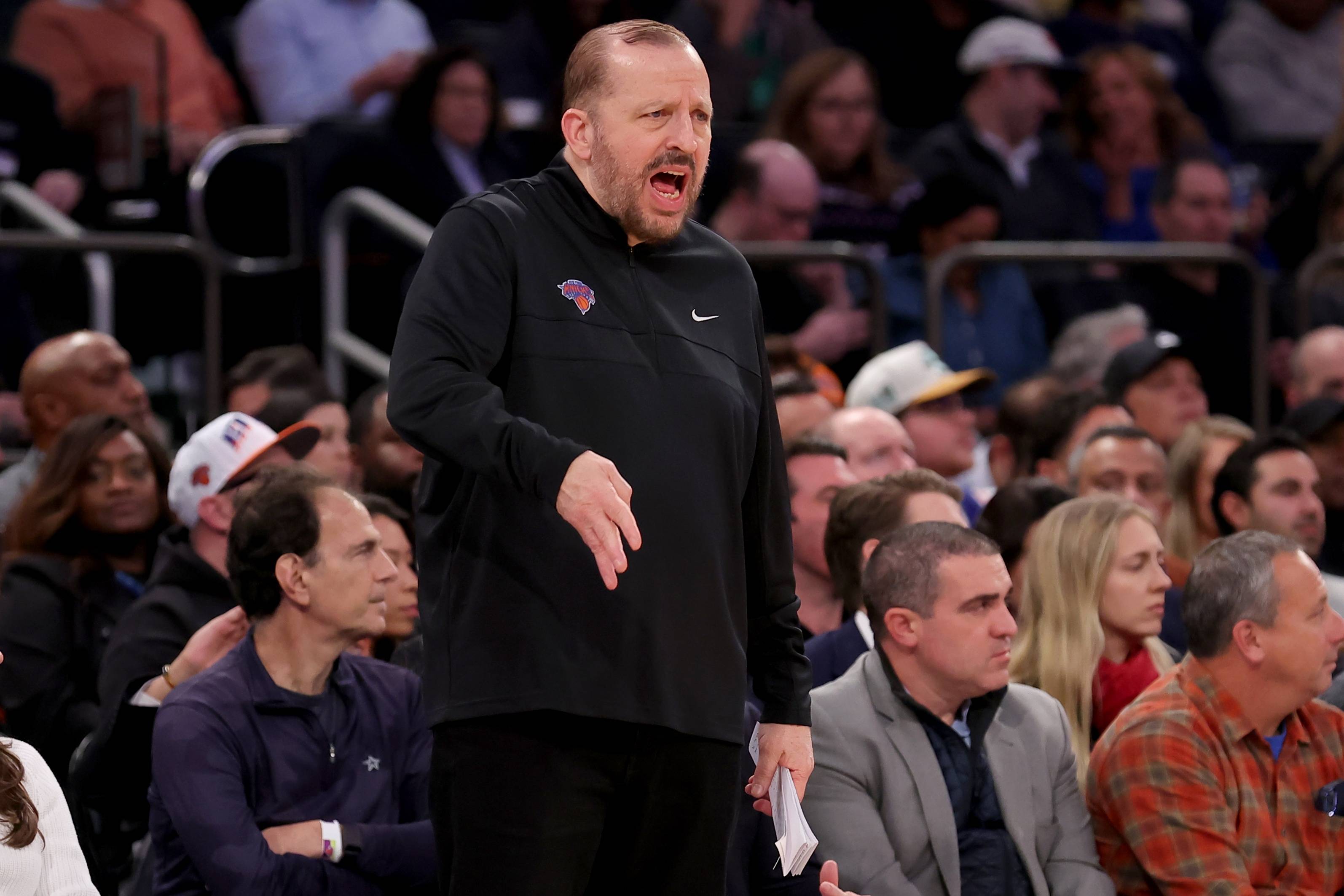 公牛队惨败后更衣室爆发冲突，主帅回应，然后电脑认为人民.