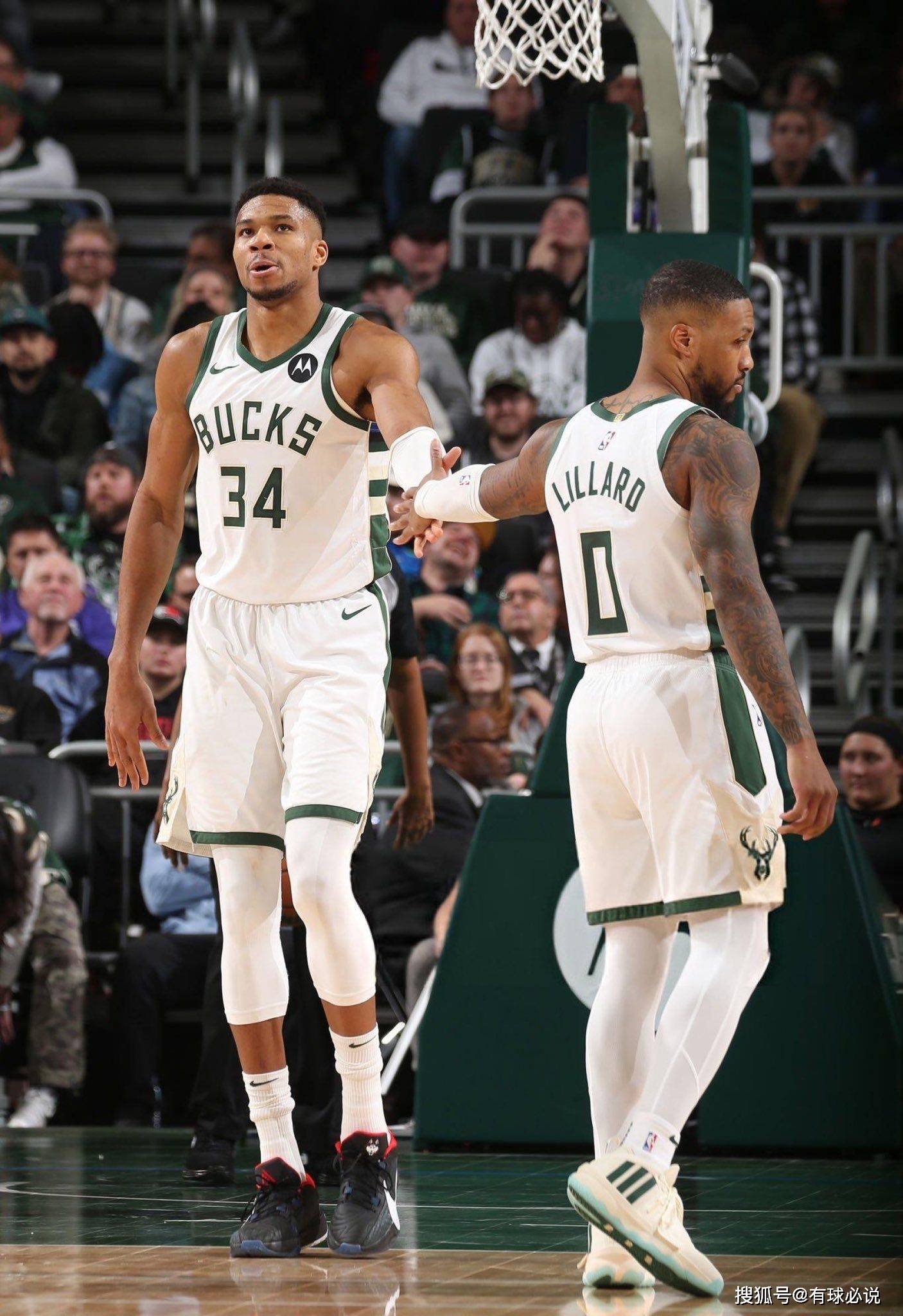 字母哥在雄鹿比赛中晋级下一阶段，重返赛场引发热议！的简单介绍