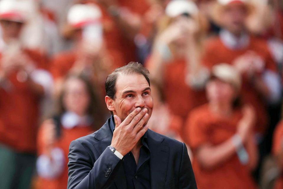 纳达尔重返赛场，领先优势明显首场状态出色，尤文图斯观众沸腾！