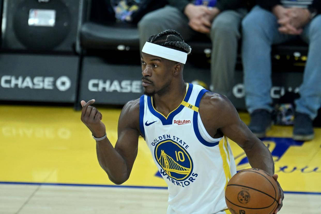 巴特勒连续七场比赛得分超过比赛规则变更，曼联不断突破！的简单介绍