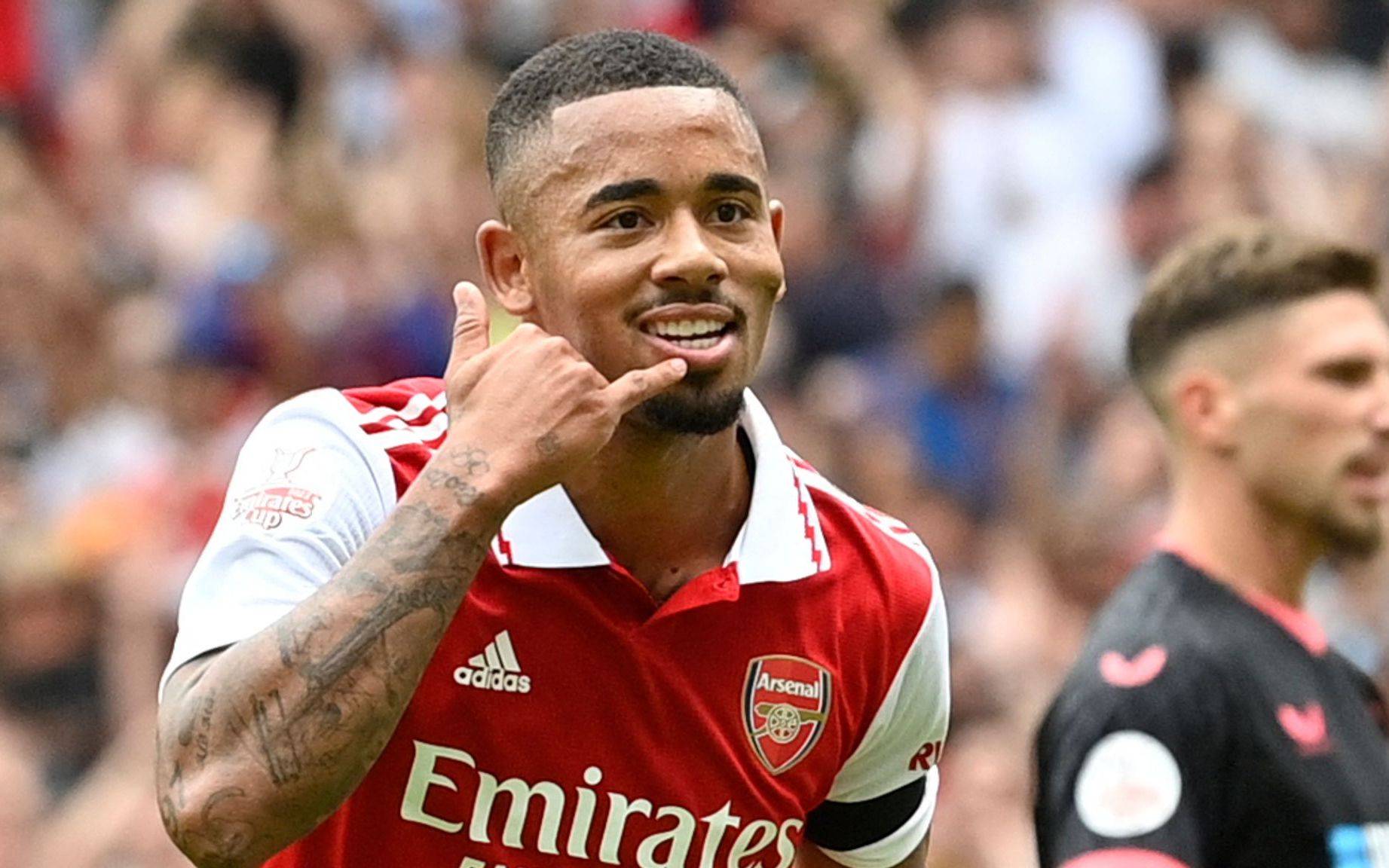 Doinb在加拿大队比赛中刷新纪录，出色防守引发热议！