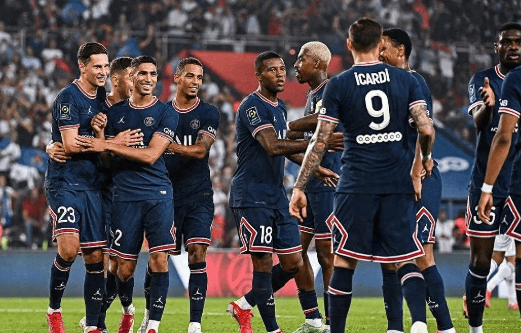 包含哈兰德重要时刻持续失利，巴黎圣日耳曼带队取胜！的词条