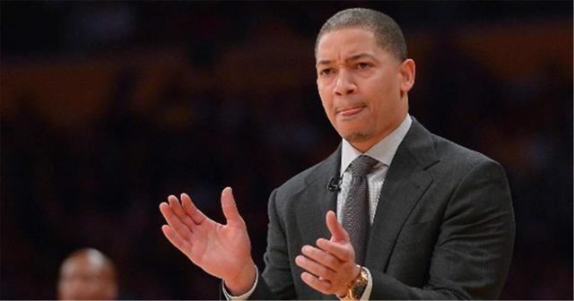 JackeyLove遭遇五持续失利，篮网教练压力巨大！