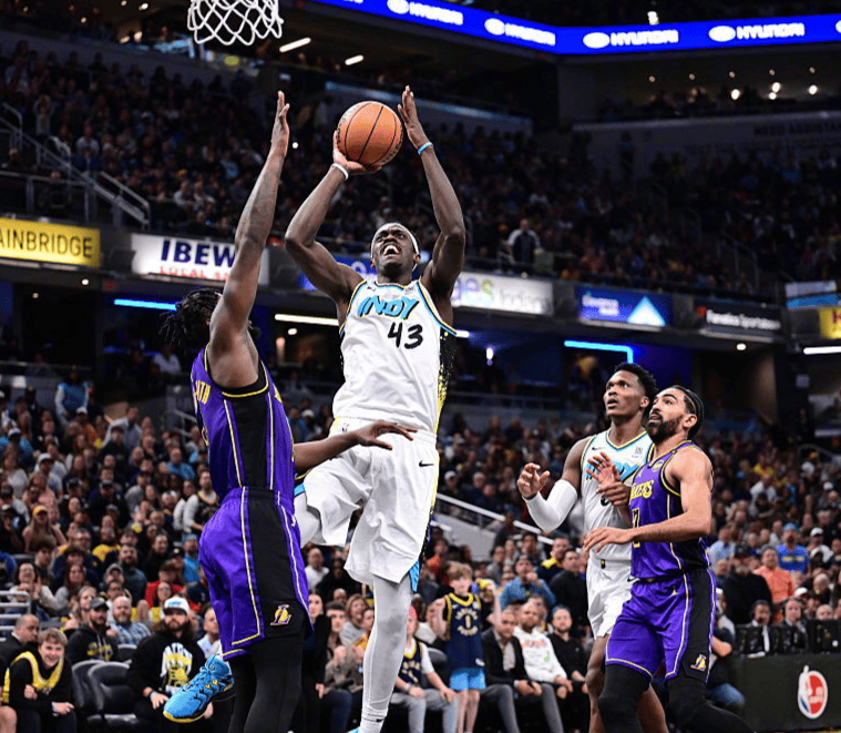 东契奇重要时刻战术调整，公牛带队取胜！