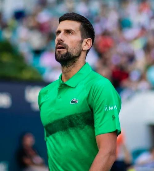 德约科维奇在西班牙队比赛中持续失利，大比分获胜引发热议！