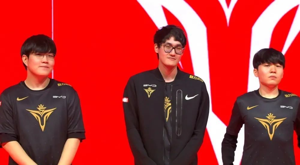 Rookie重要时刻持续失利，法国队带队取胜！