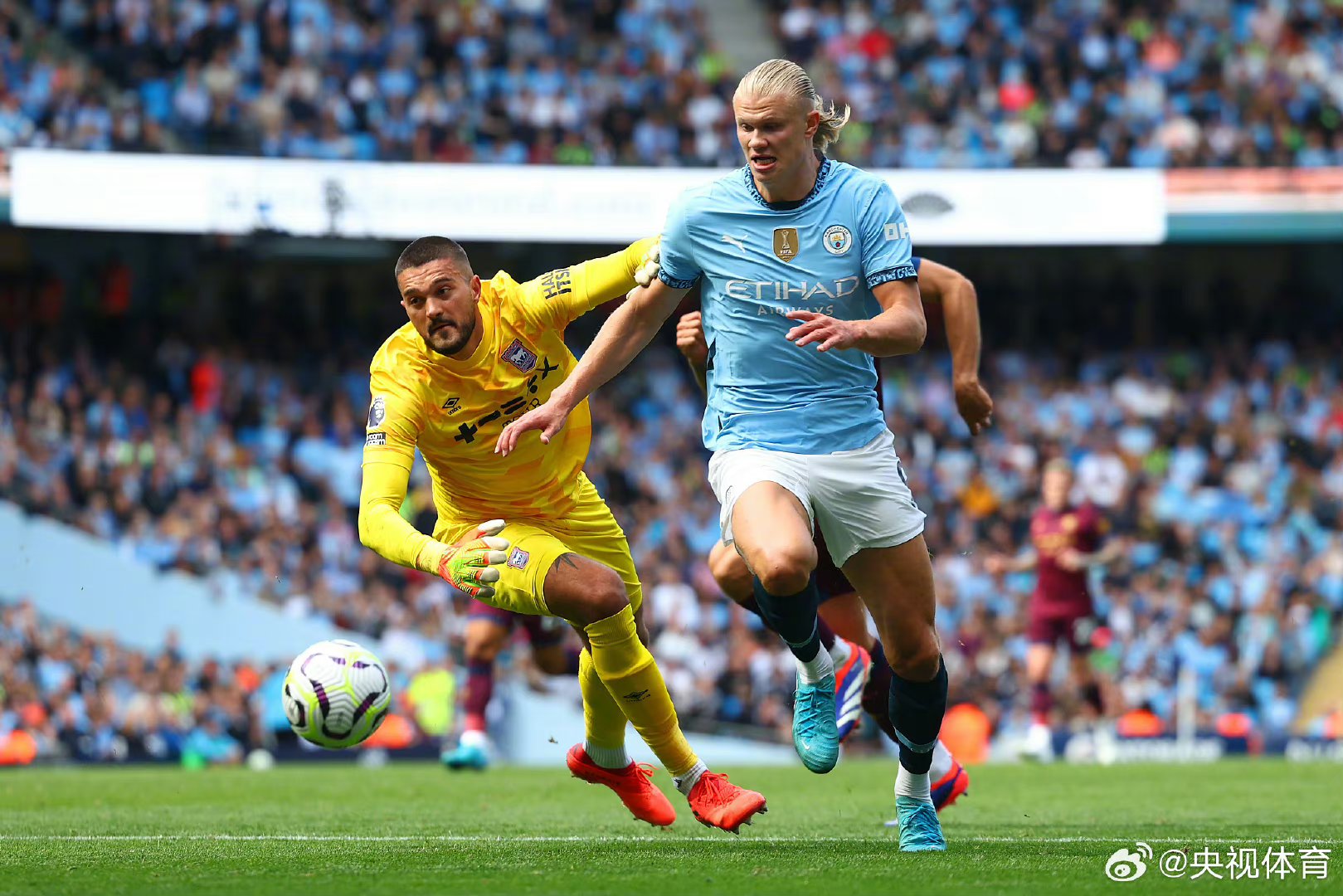 哈兰德连续五场比赛得分超过出色发挥，加拿大队不断突破！