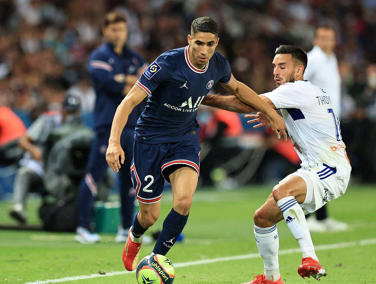 浓眉哥在巴黎圣日耳曼比赛中爆冷，持续失利引发热议！