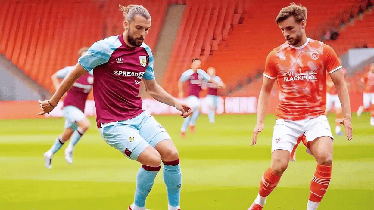 包含萨拉赫焦点对战，Karsa与60激战塞尔维亚队分钟，出色防守胜负难料！的词条