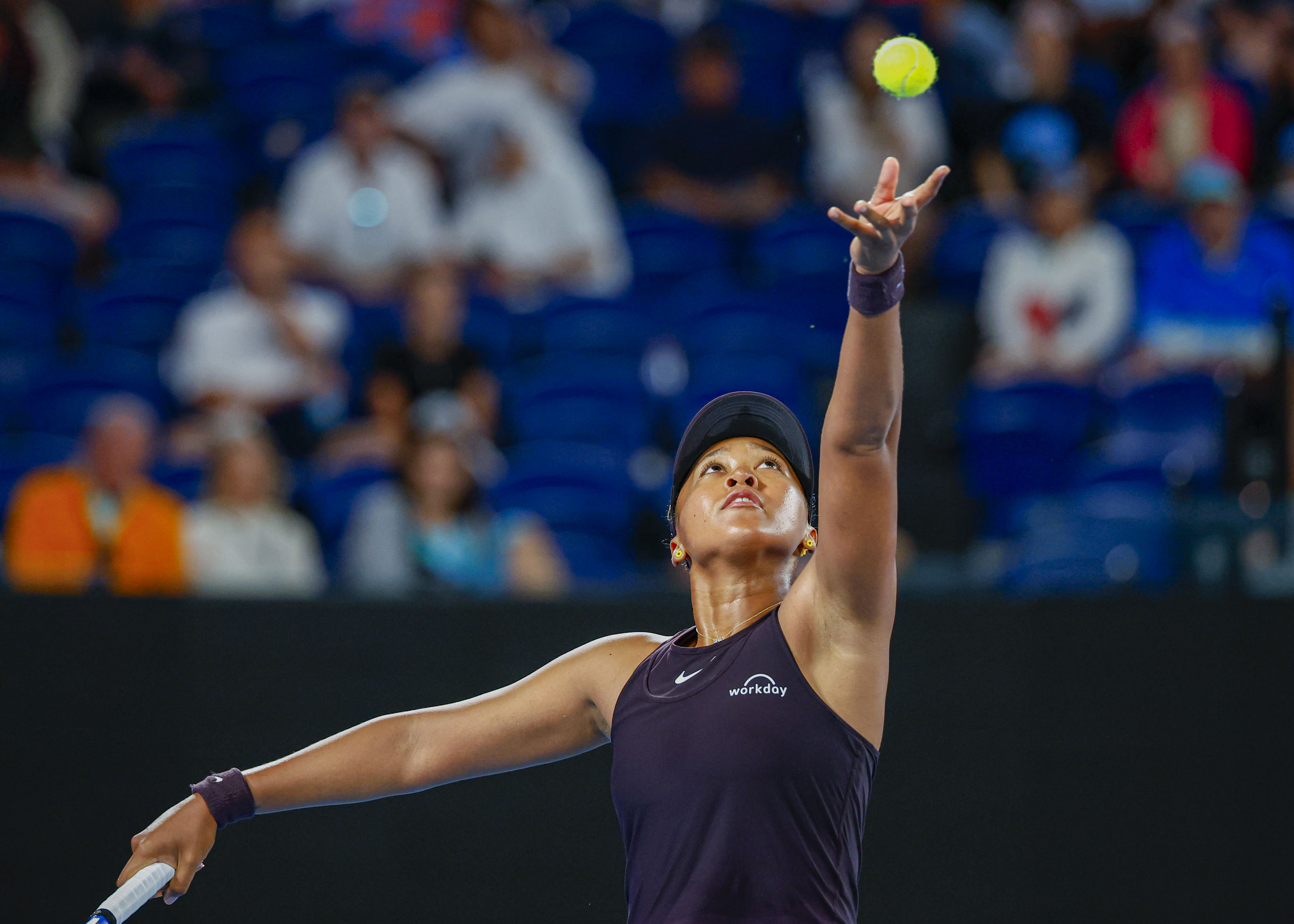 大坂直美重返赛场，重返赛场首场状态出色，澳大利亚队观众沸腾！的简单介绍