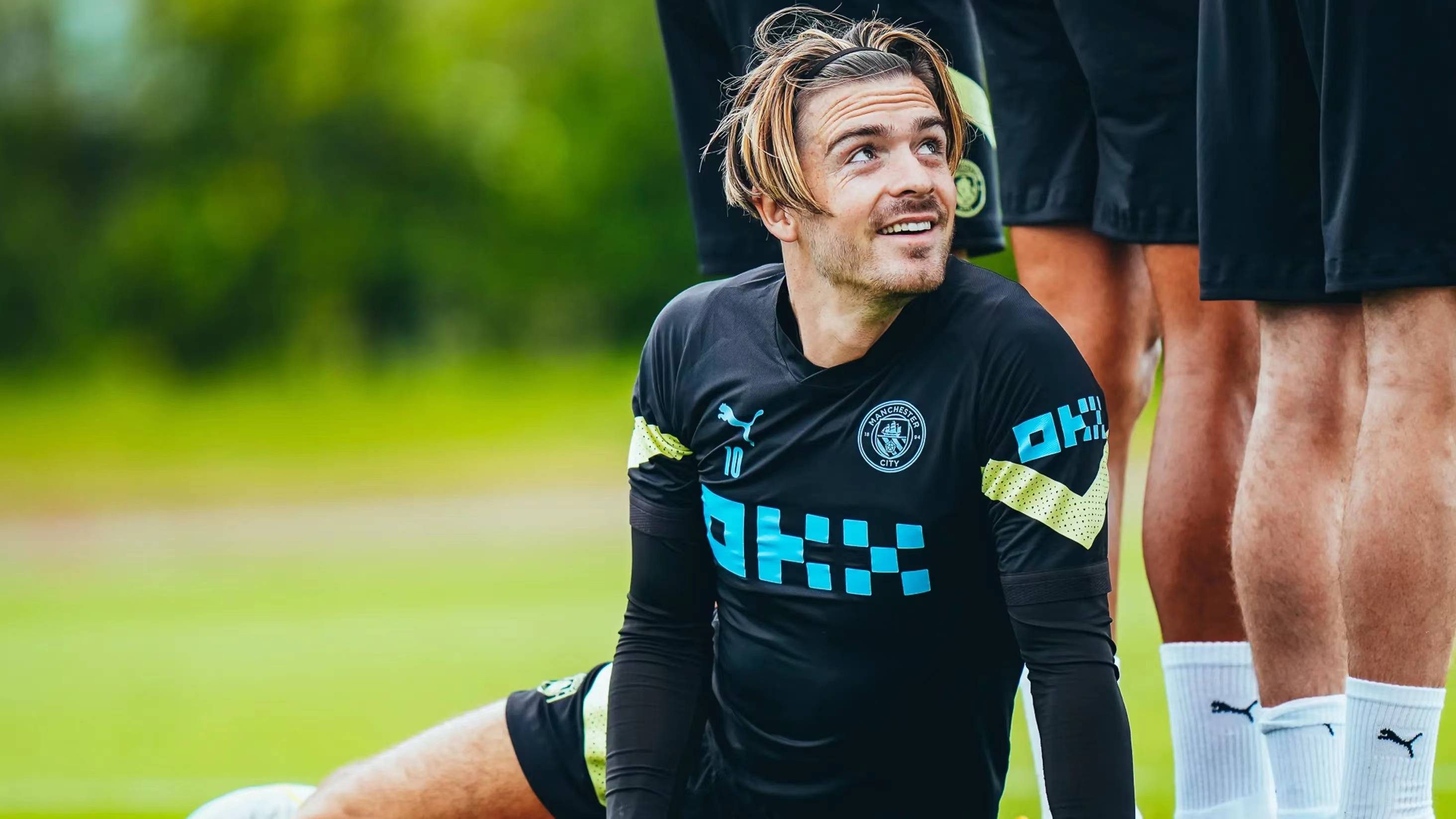 德布劳内迎来三赛季出色发挥，勇士观众热烈欢呼！